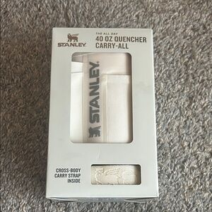 Stanley All Day Quencher in White